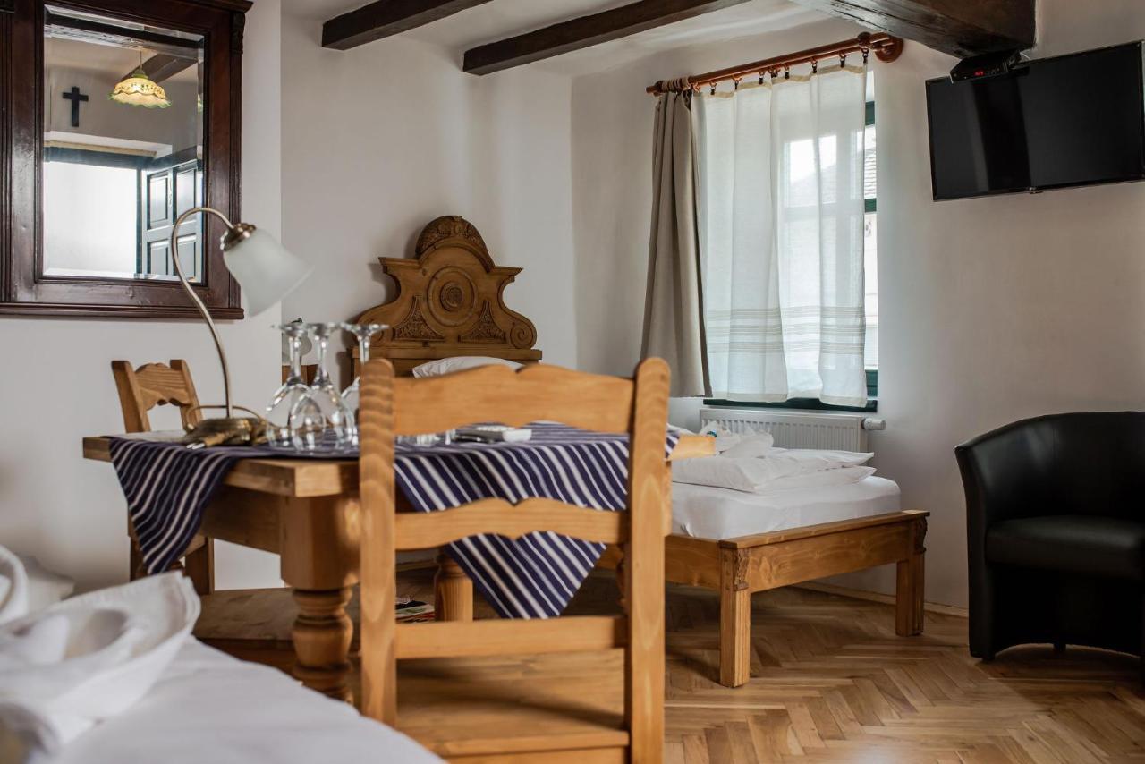 Makó Szent Gellert Borhaz Es Vendegfogado Bed & Breakfast エクステリア 写真