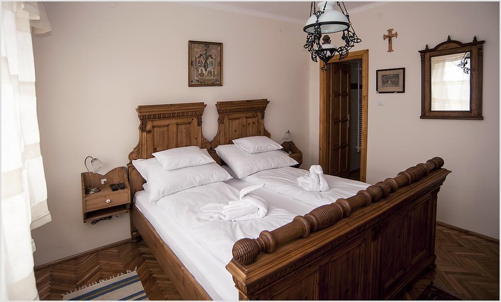 Makó Szent Gellert Borhaz Es Vendegfogado Bed & Breakfast 部屋 写真